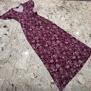 Elegant Floral Maxi Dress - Deep Red